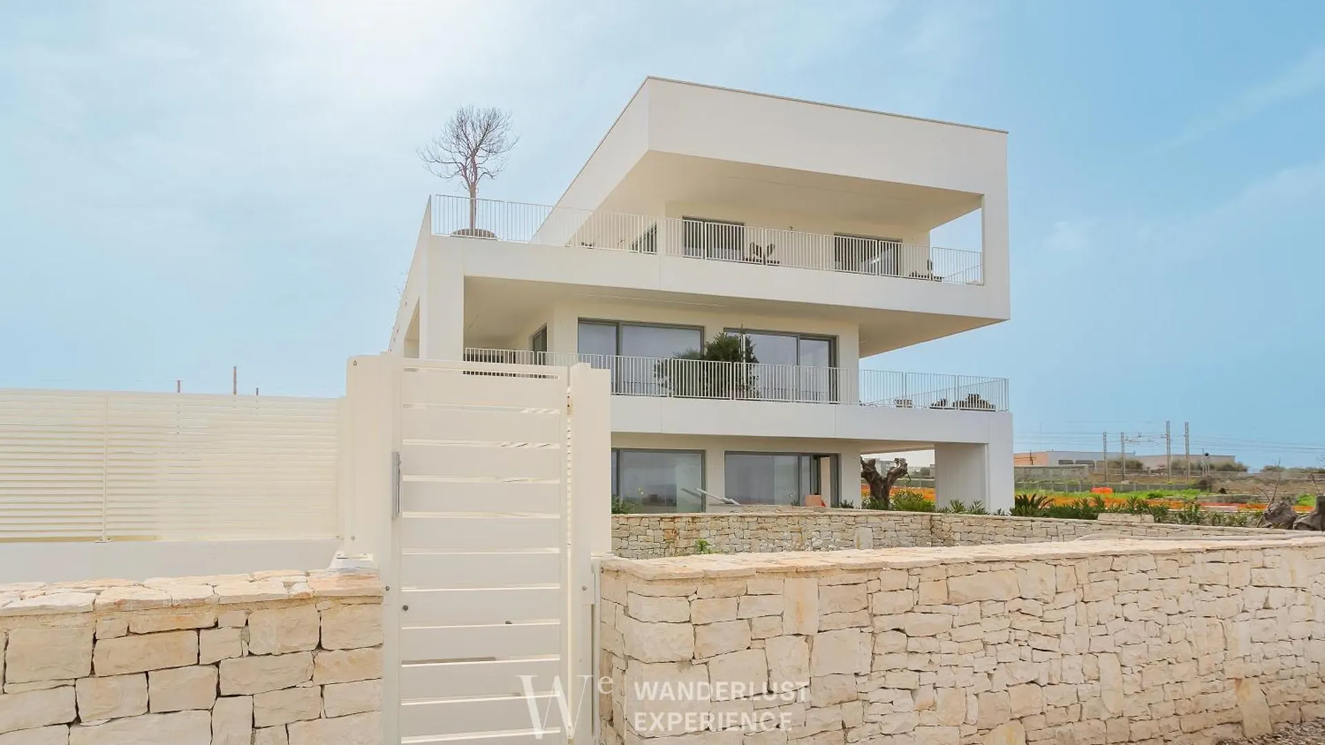 Wanderlust Experience La Brezza Di Mare Apartment Bari 0*,  Italia